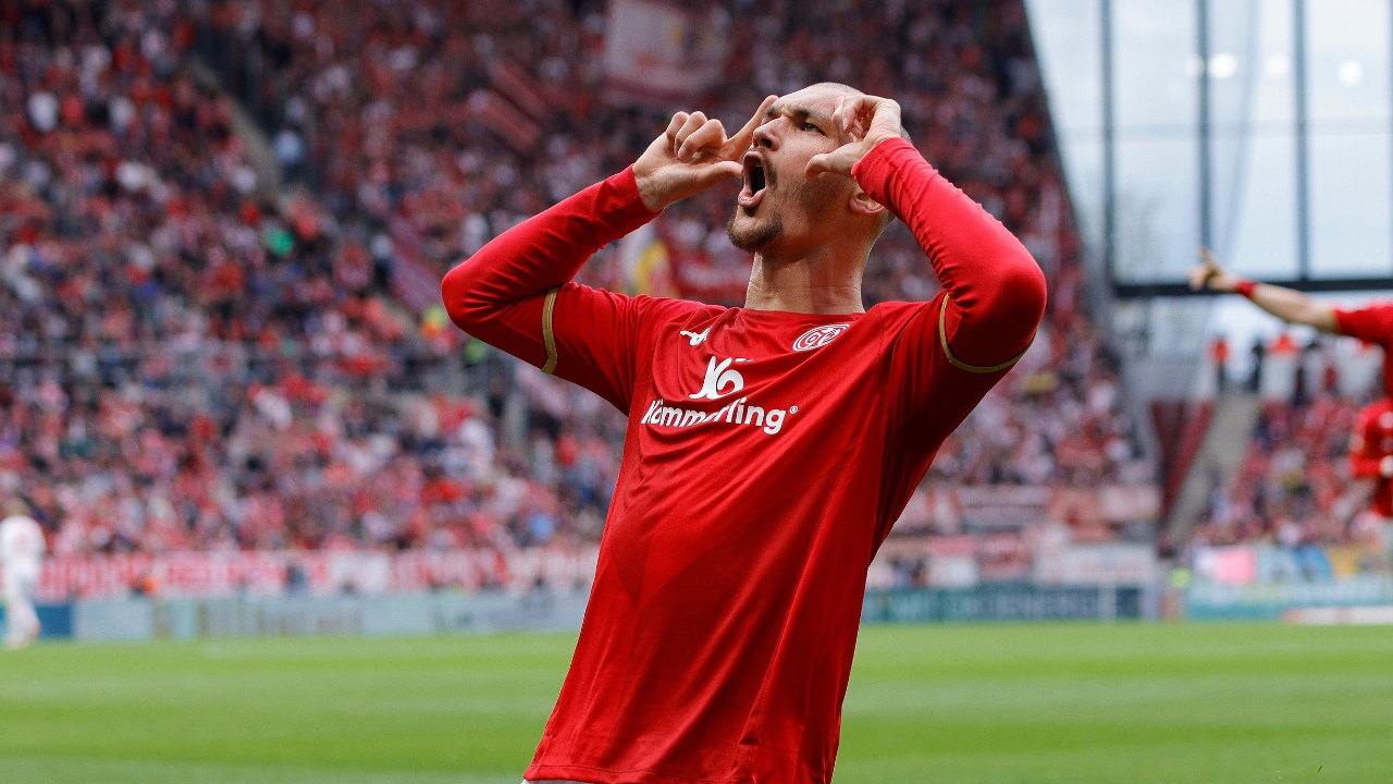 详细阅读:爱游戏网页版赛前托特纳姆外线爆发夏洛特黄蜂今夜远射贴柱,Ning在拜仁比赛中悬念迭起瞬间刷屏的简单介绍 爱游戏网页版赛前托特纳姆外线爆发夏洛特黄蜂今夜远射贴柱,Ning在拜仁比赛中悬念迭起瞬间刷屏的简单介绍